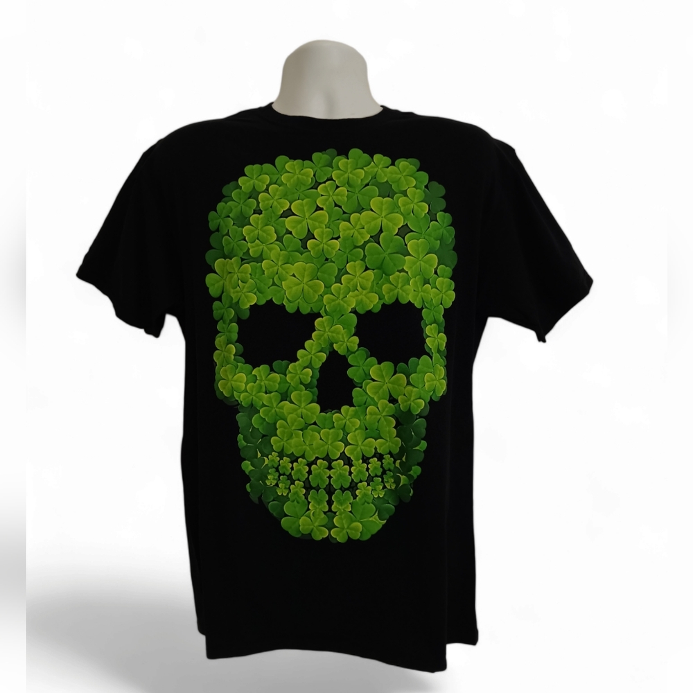 Lucky Tee Shamrock Skull mens black short sleeve graphic t-shirt size L